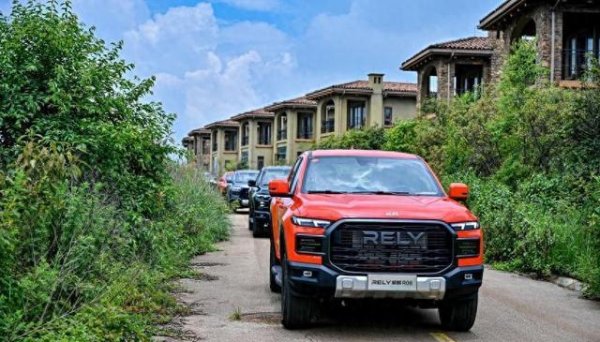 最新配资门户 智能皮卡新纪元，RELY威麟R08试驾体验云南启幕